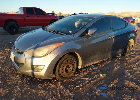 2013 Hyundai Elantra Gls from USA, damaged, VIN KMHDH4AE8DU556031